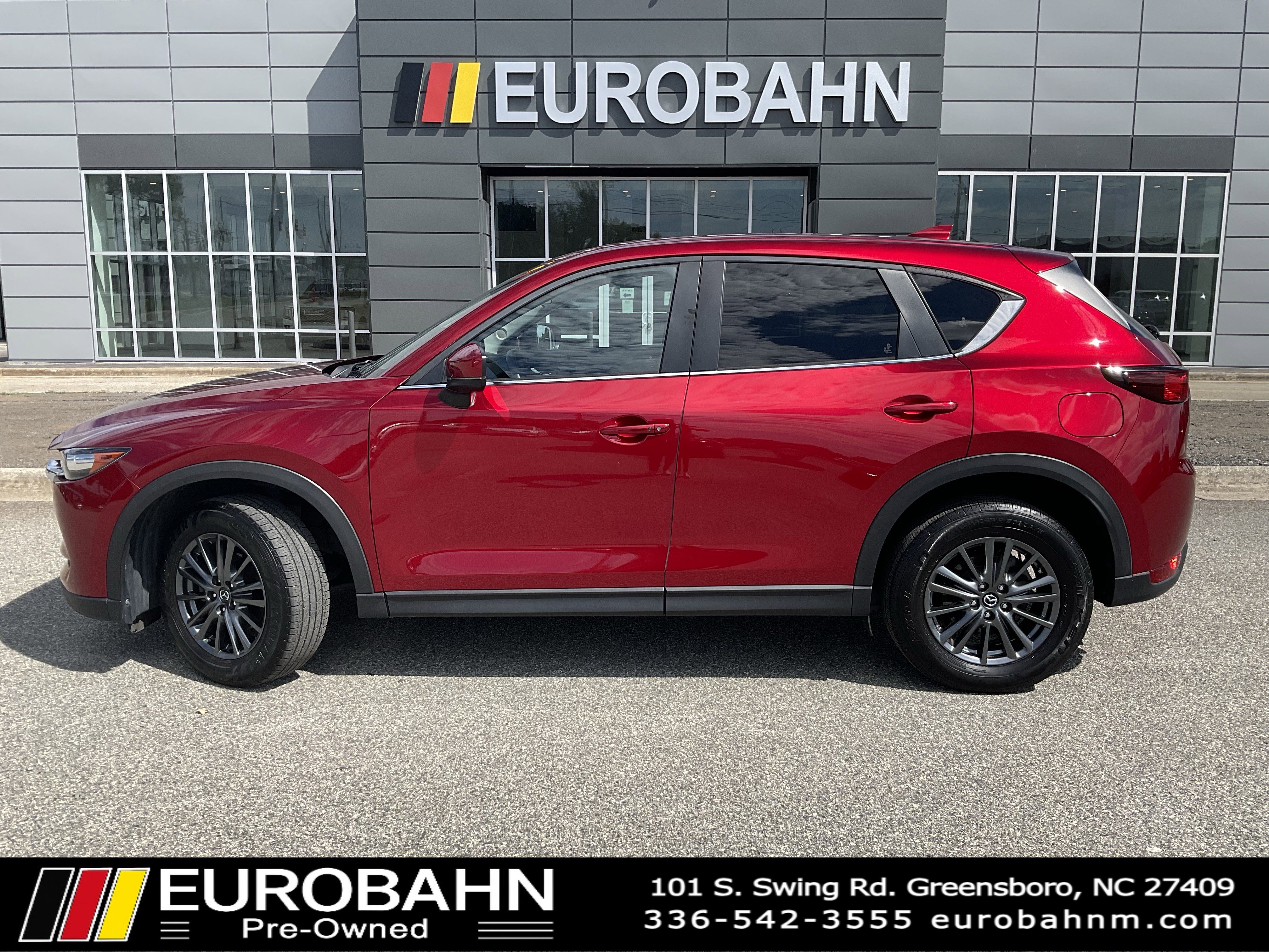 Used 2021 MAZDA CX-5 Touring image 2