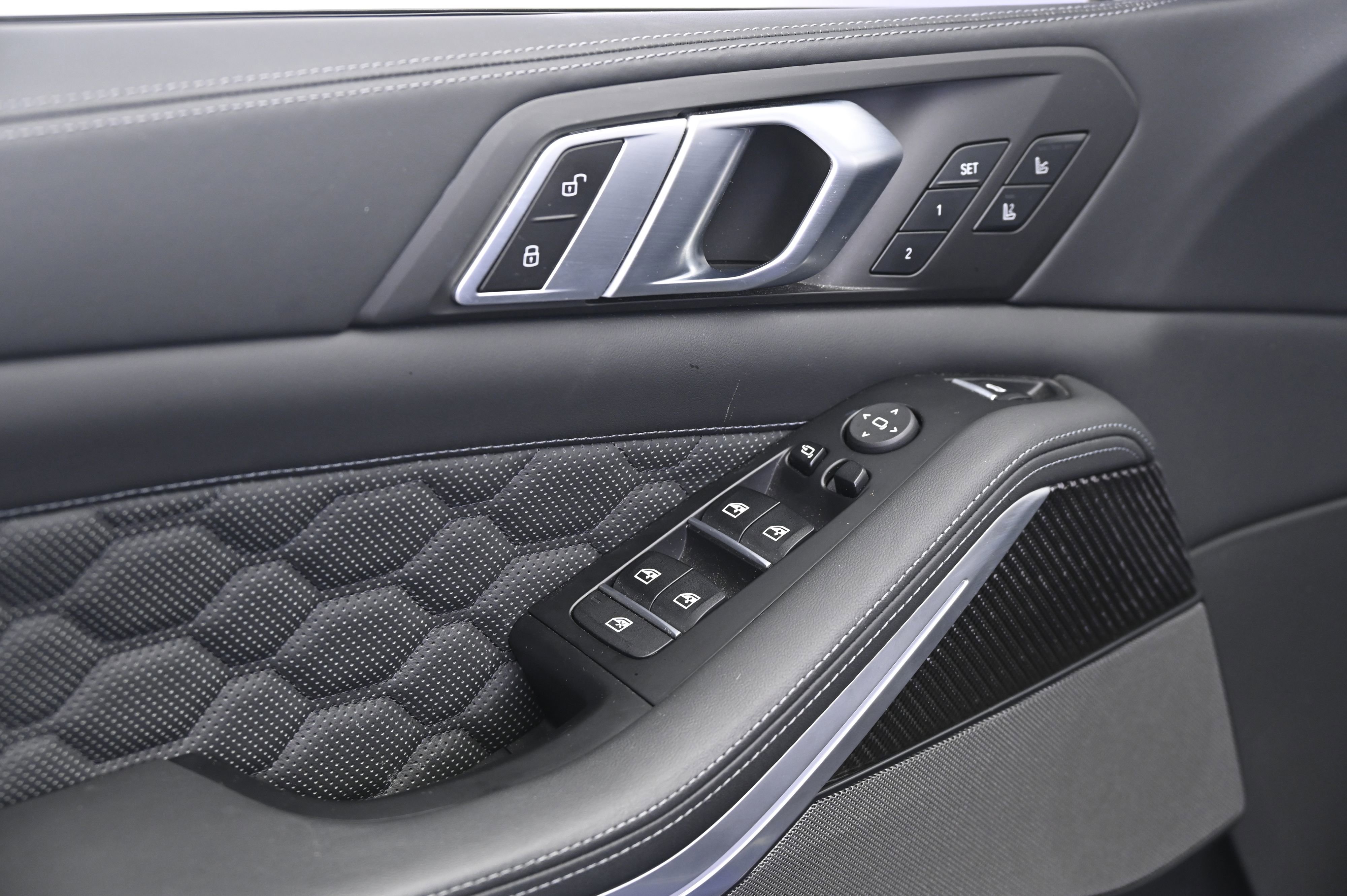 Used 2022 BMW X5 M w/ Executive Package image 27