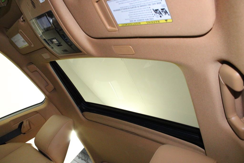 Used 2024 Lexus ES 350 w/ Premium Package image 10