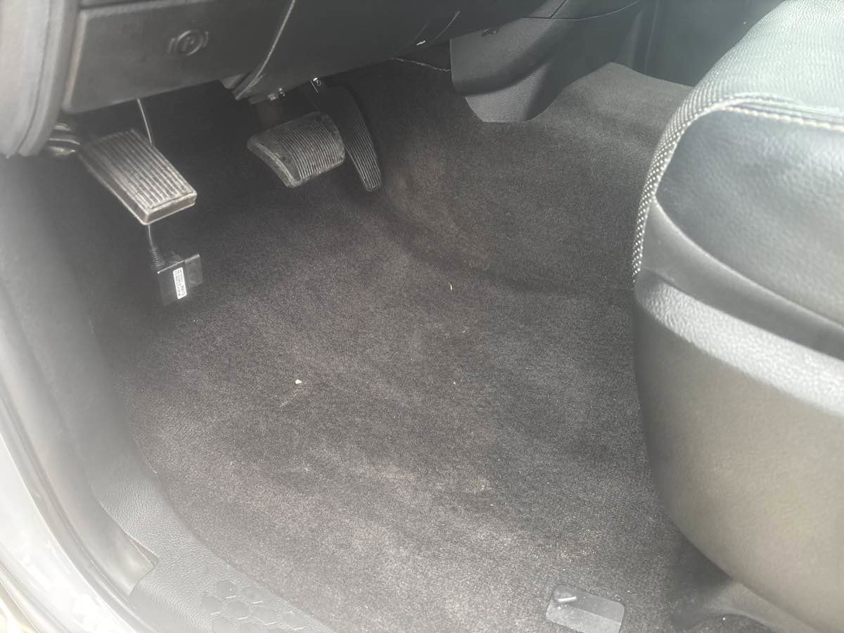 Used 2017 RAM 1500 Laramie w/ Convenience Group image 10