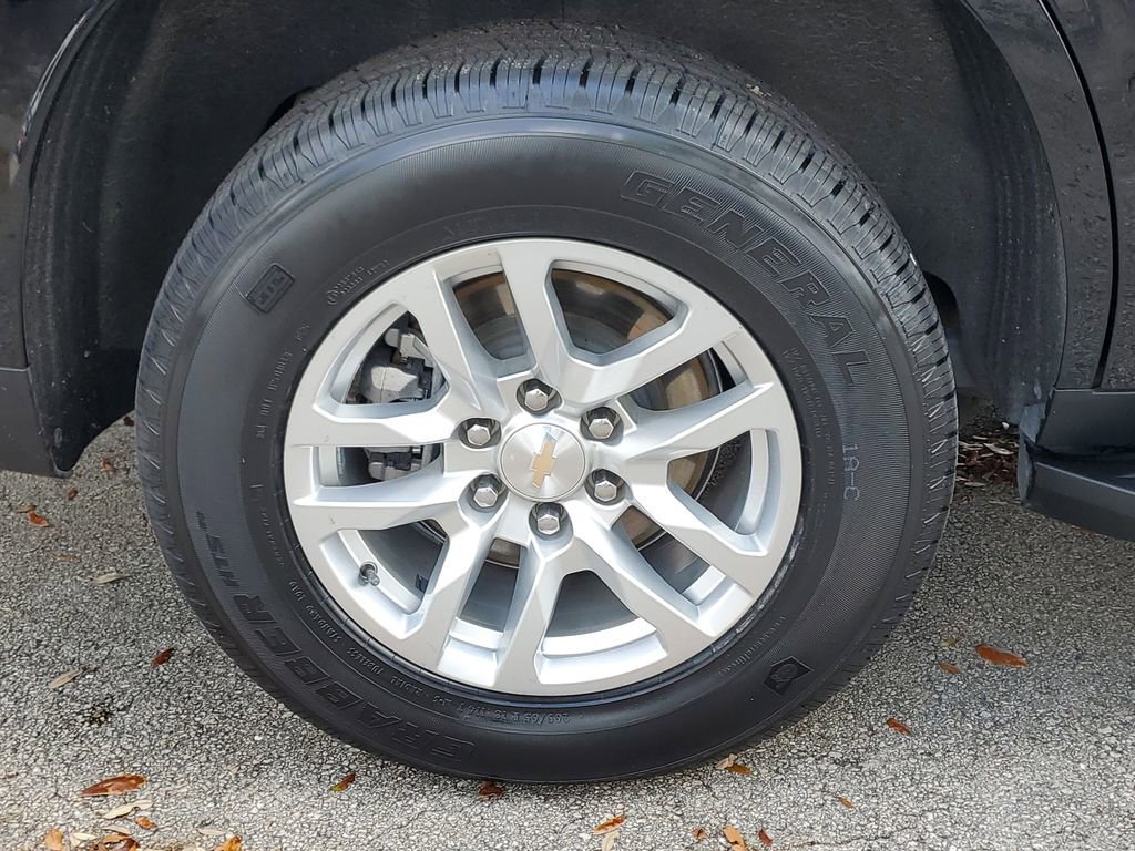 Used 2024 Chevrolet Tahoe LT RWD image 5