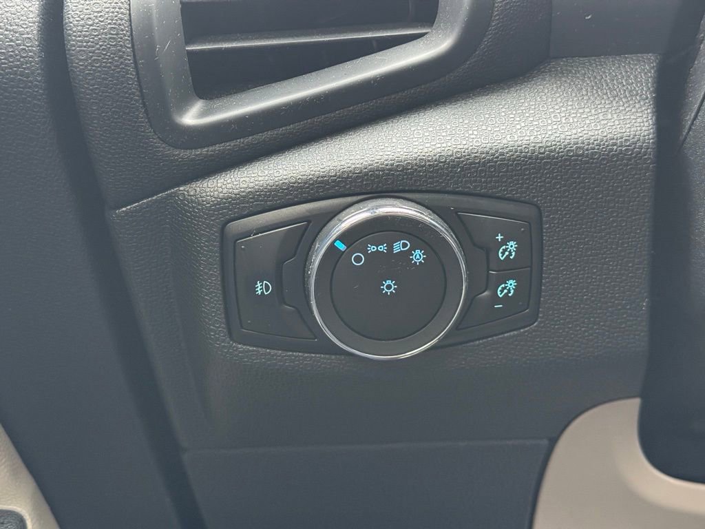 Used 2018 Ford EcoSport Titanium image 16