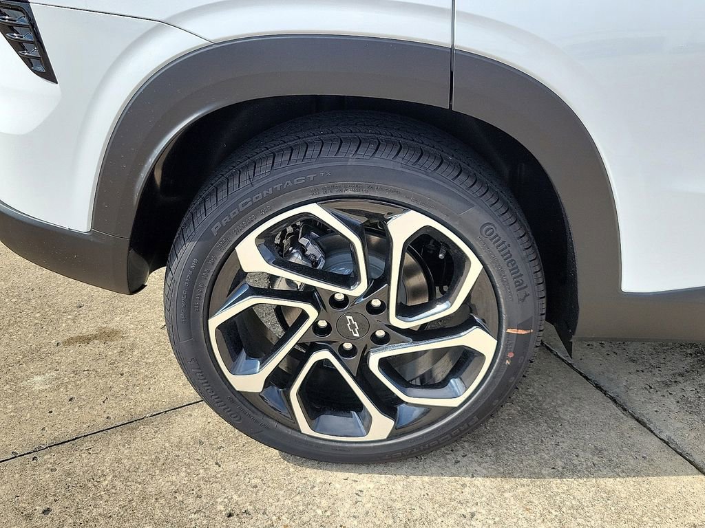 New 2026 Chevrolet Trax RS w/ Sunroof Package image 7