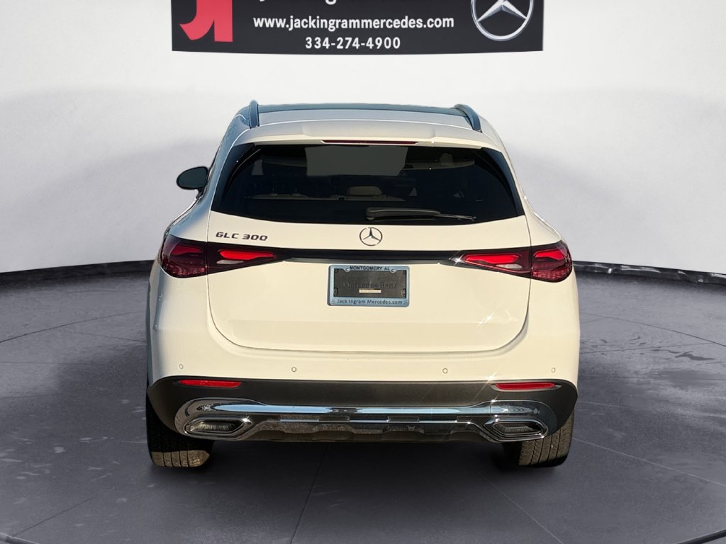 Certified 2025 Mercedes-Benz GLC 300 image 4
