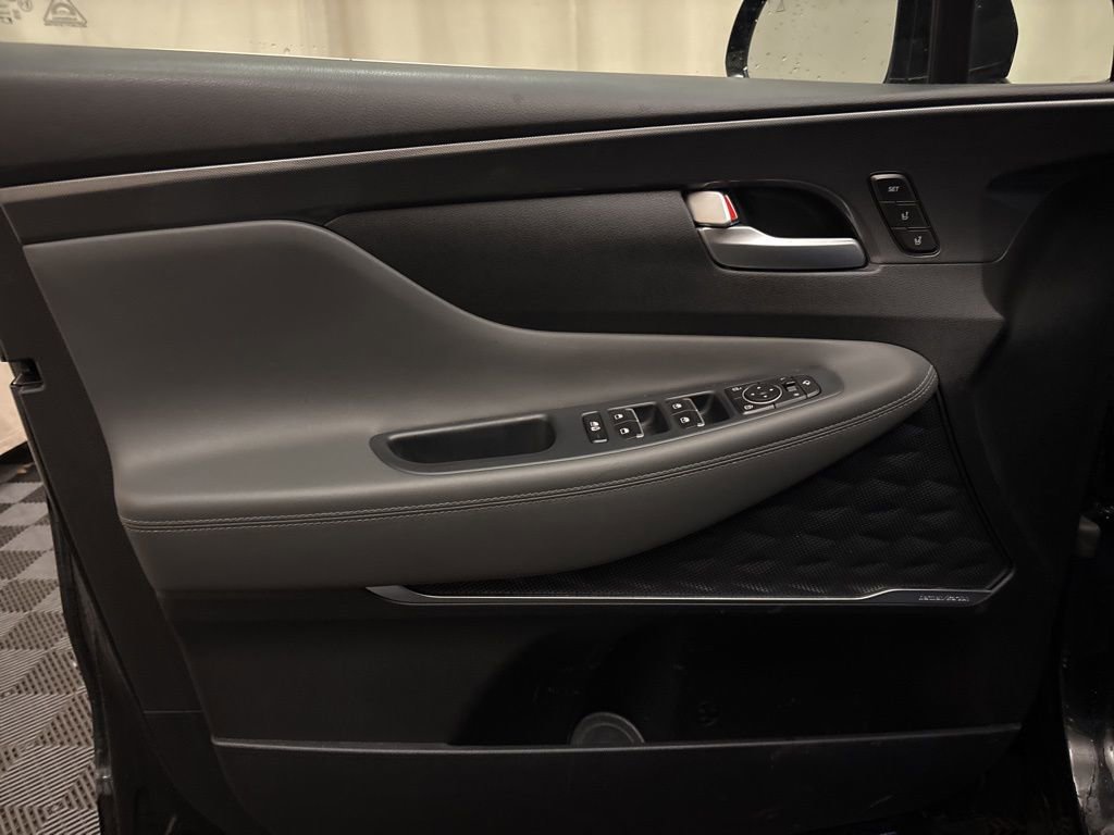 Used 2023 Hyundai Santa Fe Limited image 9