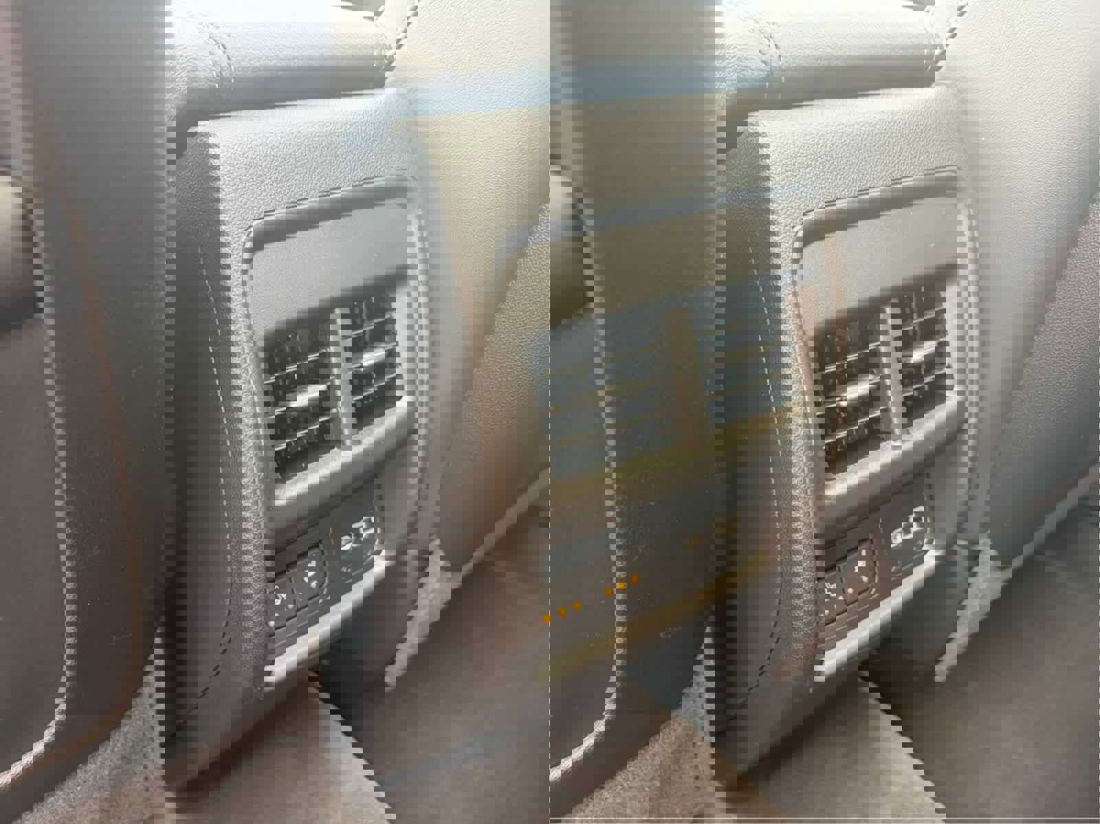 Used 2022 Cadillac XT4 Premium Luxury w/ Enhanced Visibility Package image 26