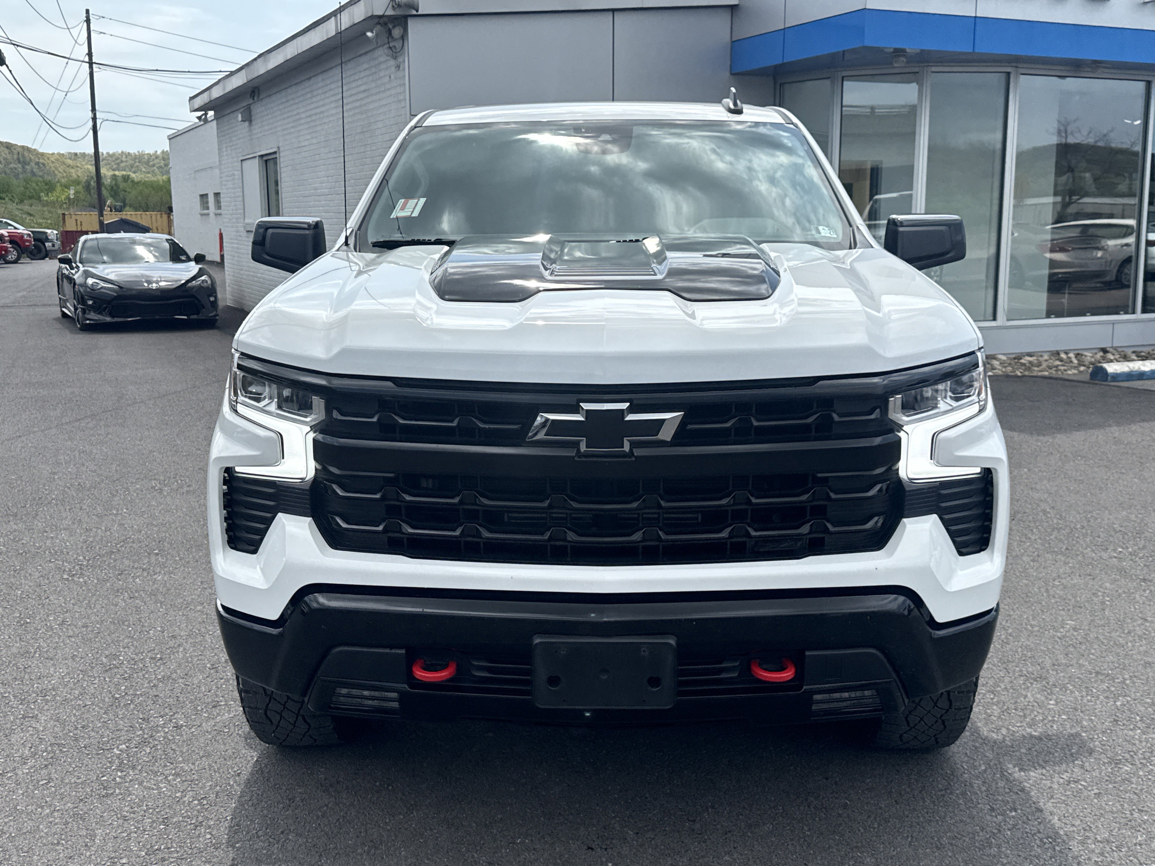 Used 2024 Chevrolet Silverado 1500 LT Trail Boss w/ Protection Package AWD/4WD image 7