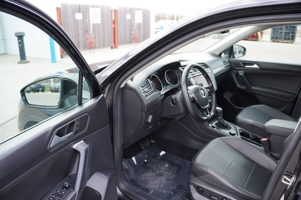 Used 2019 Volkswagen Tiguan SE image 14