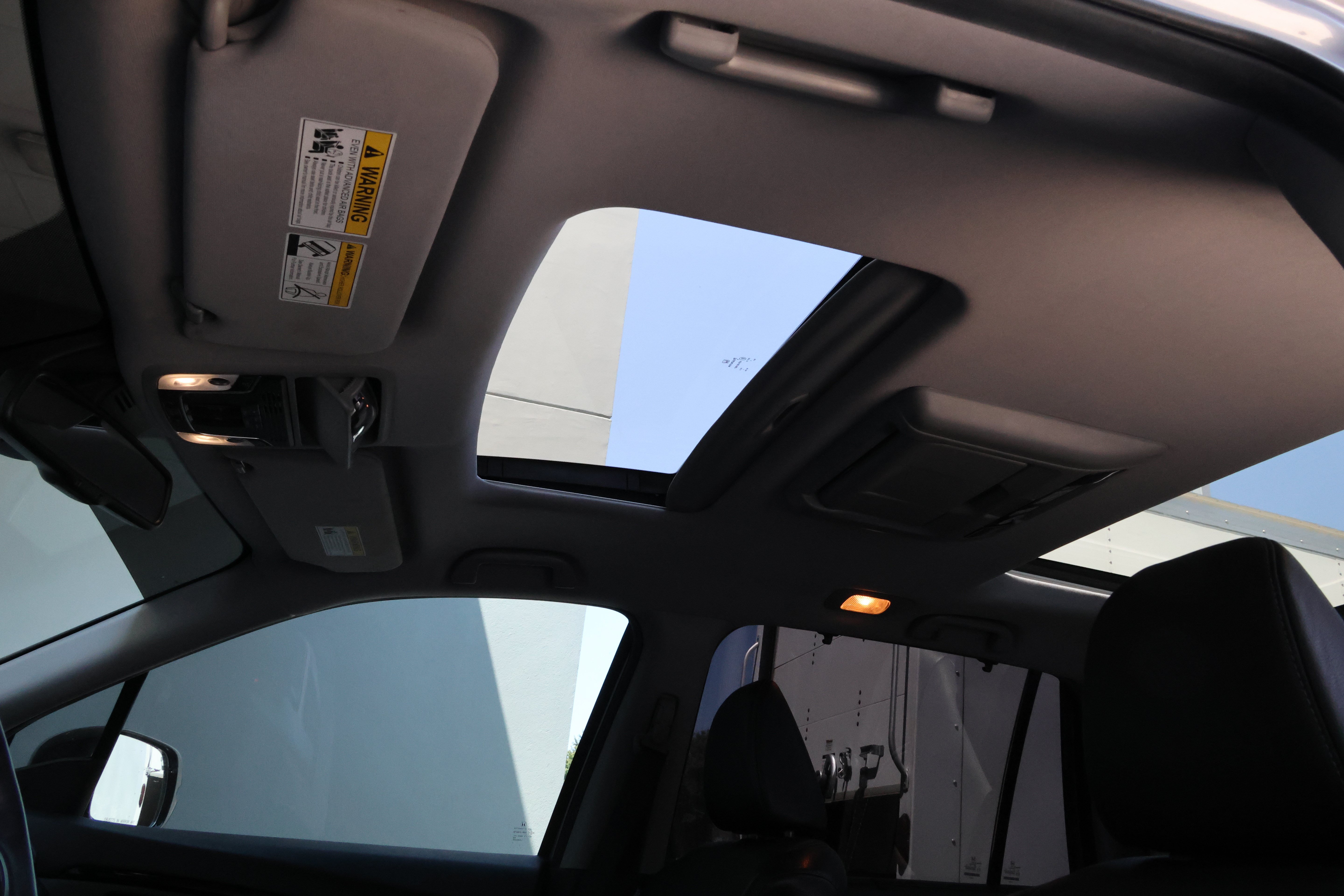 Used 2018 Honda Pilot Elite image 33