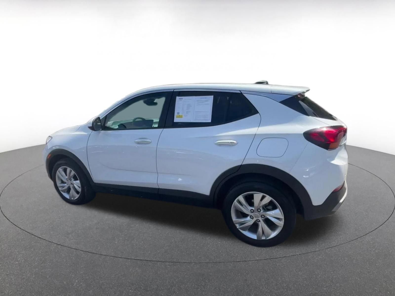 Used 2025 Buick Encore GX Preferred image 10