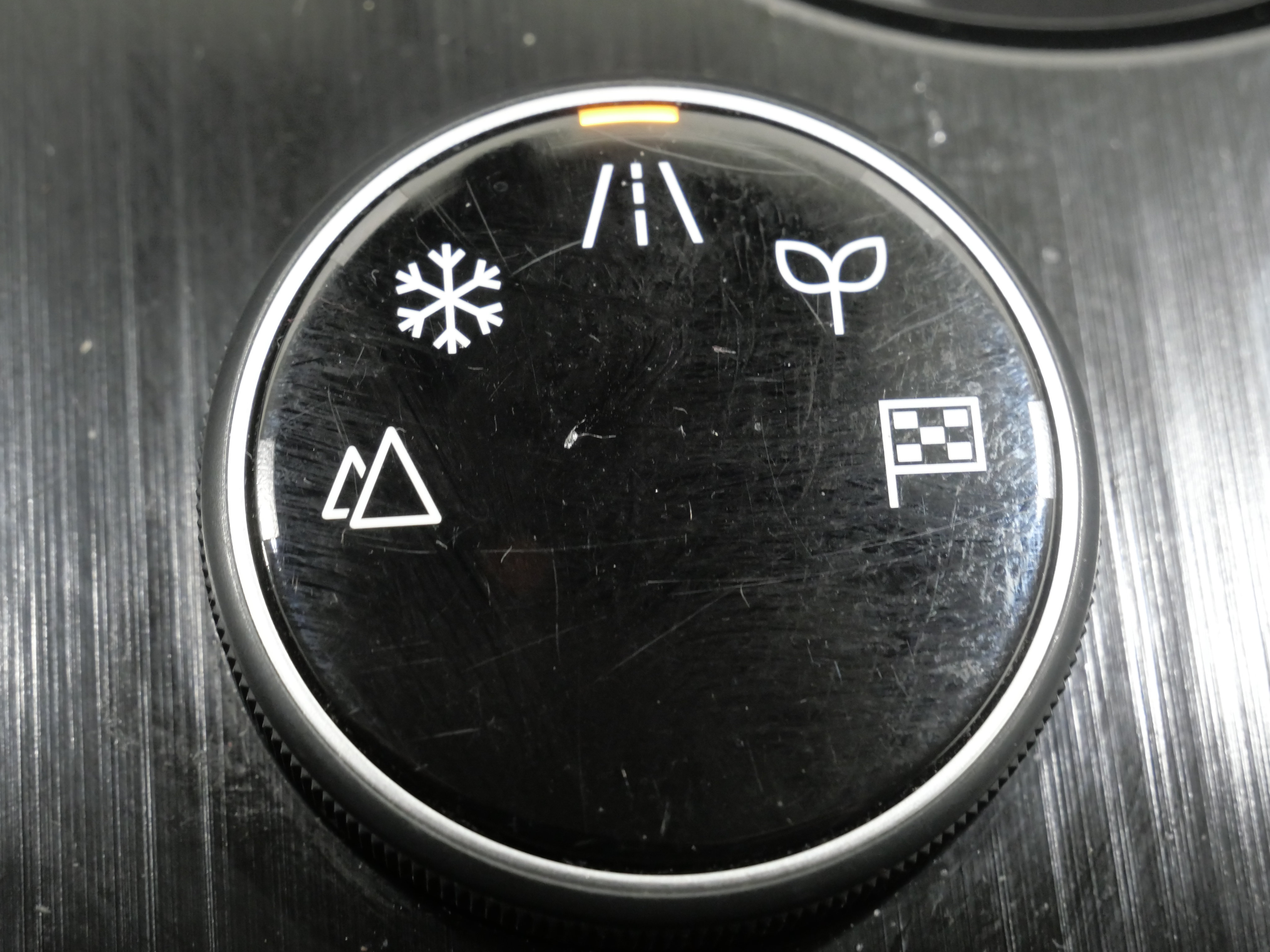 Used 2024 Nissan Rogue S AWD/4WD image 20