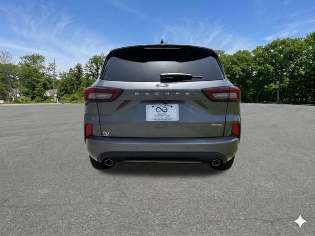 Used 2024 Ford Escape ST-Line w/ Tech Pack #1 AWD/4WD image 7