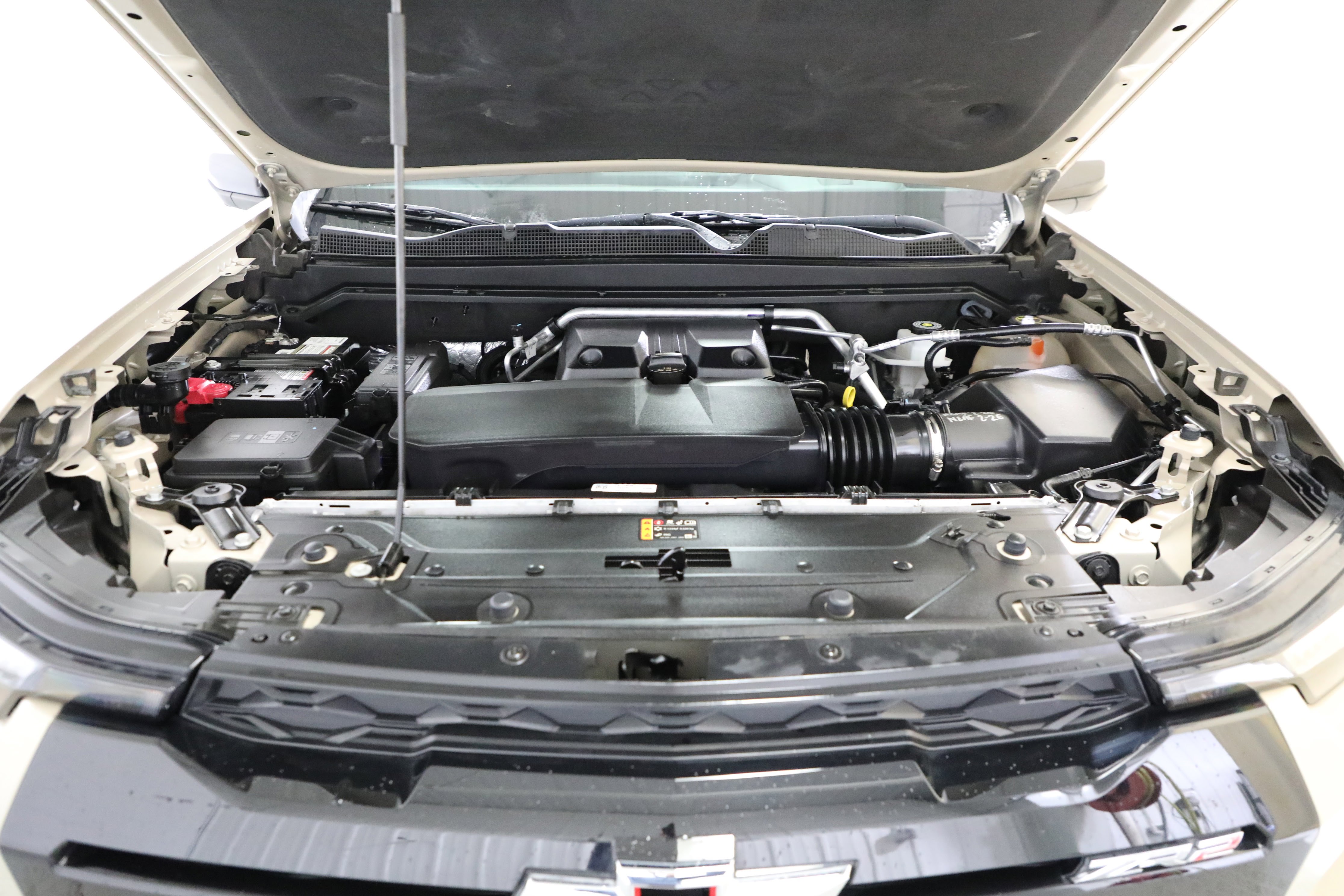 Used 2024 Chevrolet Colorado ZR2 w/ ZR2 Convenience Package III image 24