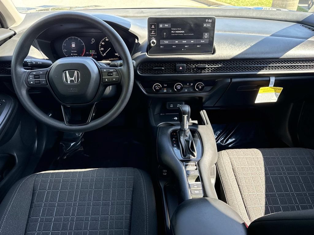 Certified 2026 Honda HR-V LX image 3