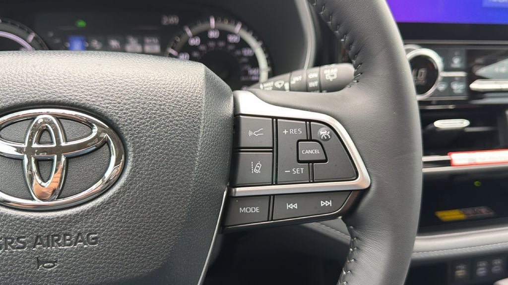 New 2026 Toyota Highlander XLE AWD/4WD image 24