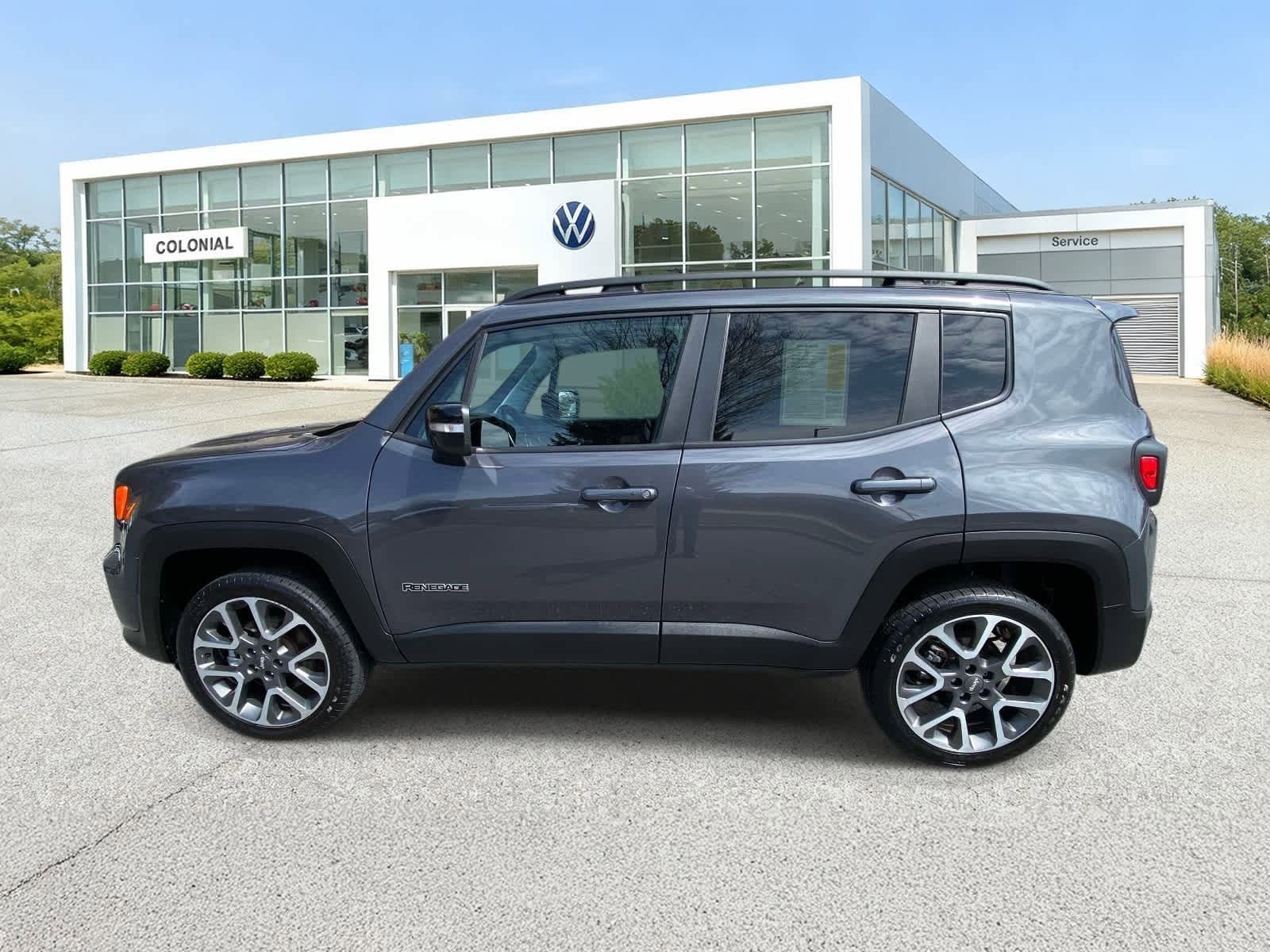 Used 2022 Jeep Renegade Limited w/ Sun, Sound & Wheels Group AWD/4WD image 2