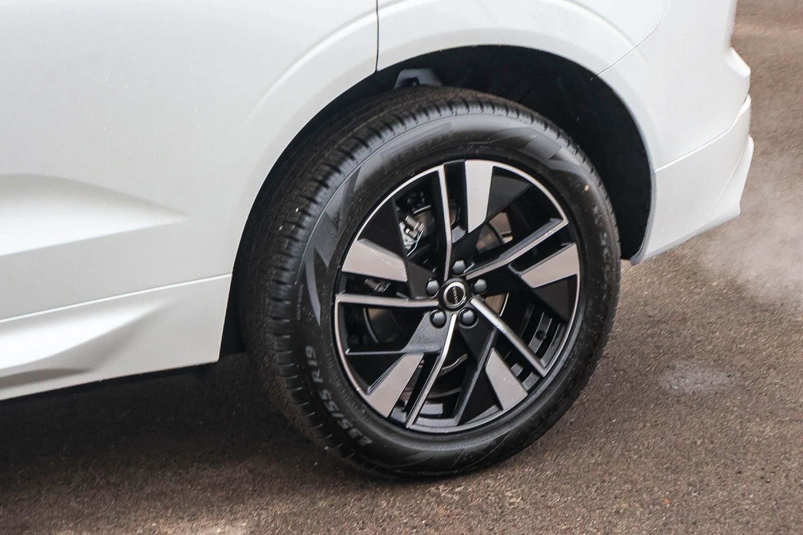 New 2026 Volvo XC60 B5 Core AWD/4WD image 10