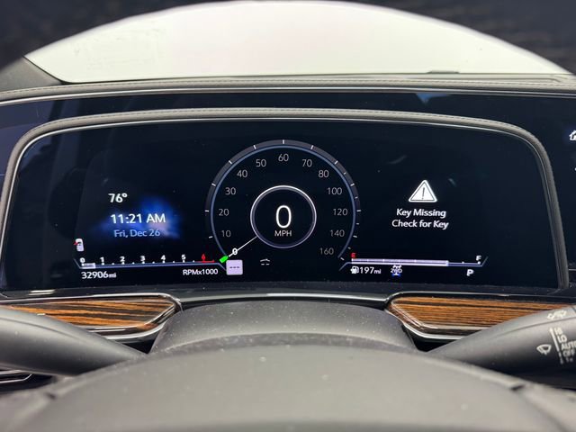 Used 2022 Cadillac Escalade Premium Luxury image 2