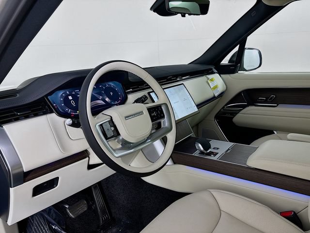 New 2026 Land Rover Range Rover Long Wheelbase SE AWD/4WD image 9