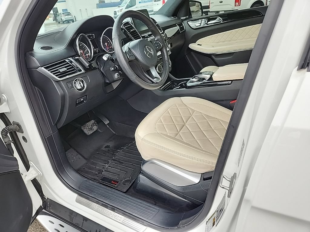 Used 2018 Mercedes-Benz GLS 550 4MATIC image 30
