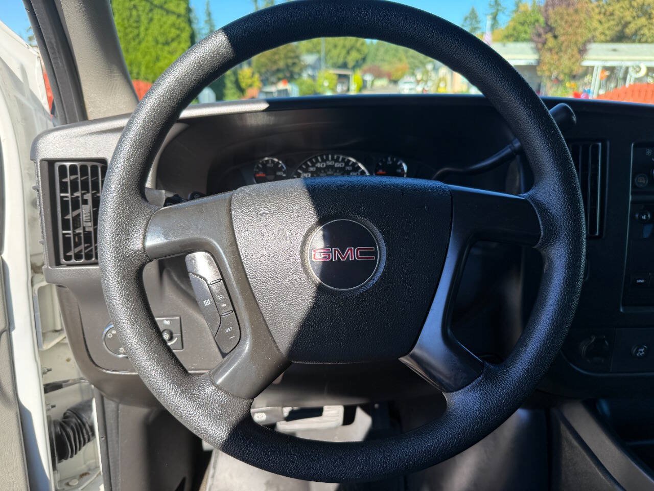 Used 2008 GMC Savana 3500 Extended Passenger w/ LT Preferred Equipment Group RWD image 30