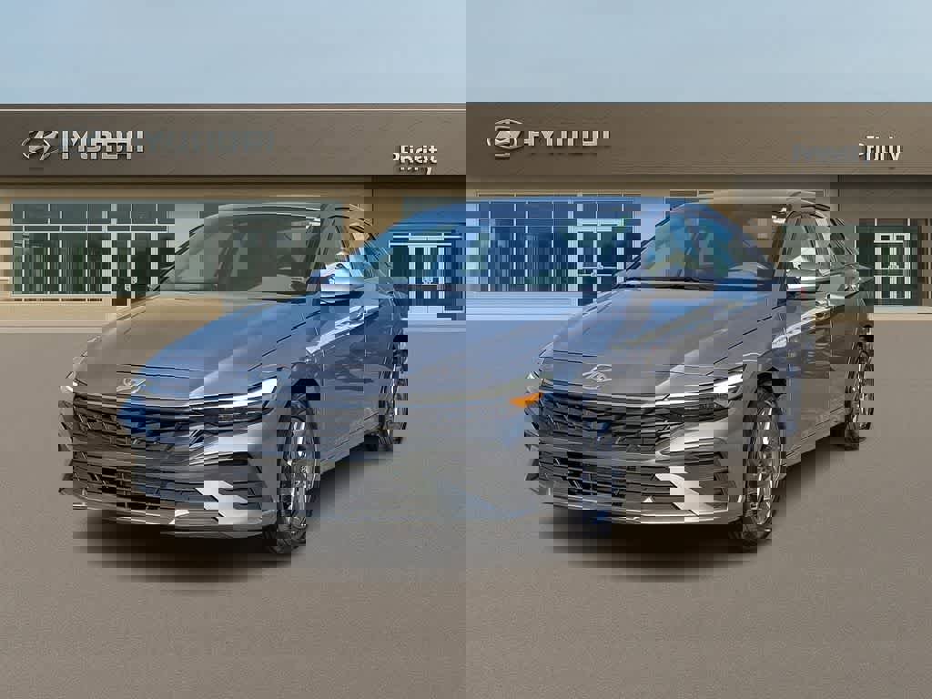 Used 2024 Hyundai Elantra SEL image 1