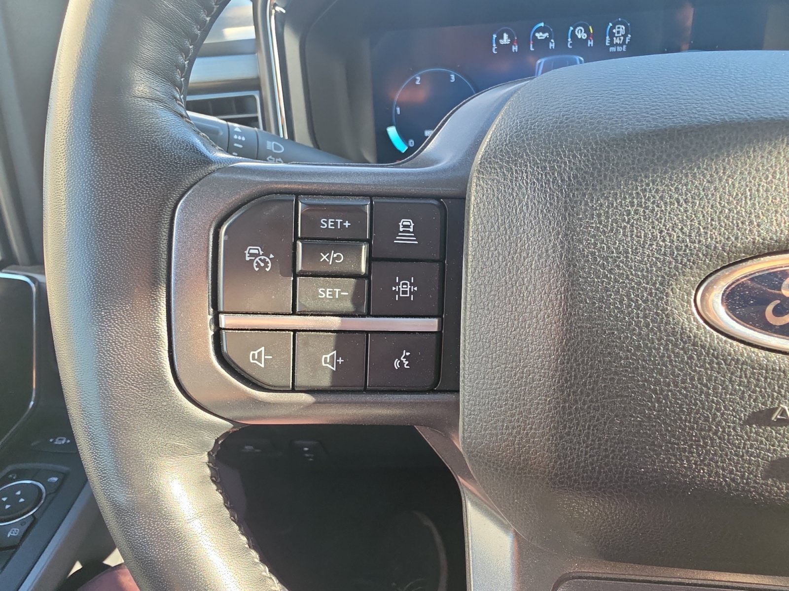 Used 2024 Ford F250 Lariat w/ Lariat Ultimate Package AWD/4WD image 17