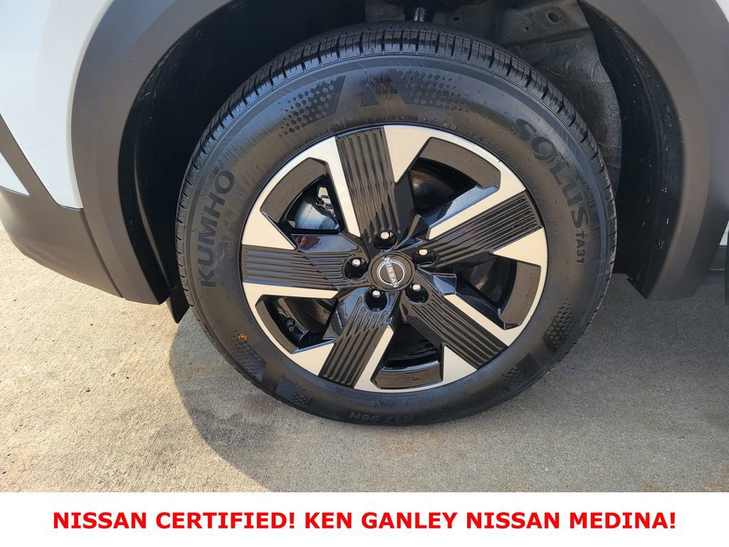 Certified 2025 Nissan Kicks SV AWD/4WD image 18