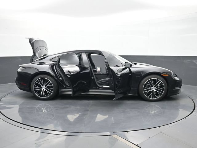 Certified 2025 Porsche Taycan AWD/4WD image 34