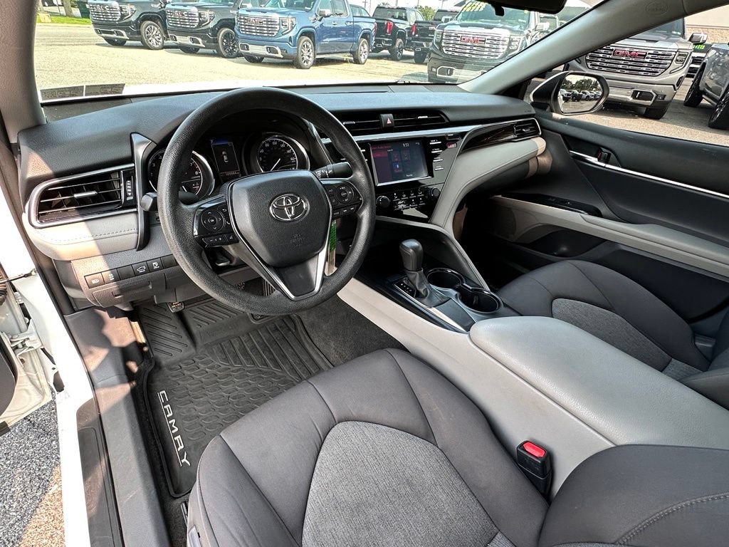 Used 2019 Toyota Camry LE FWD image 24