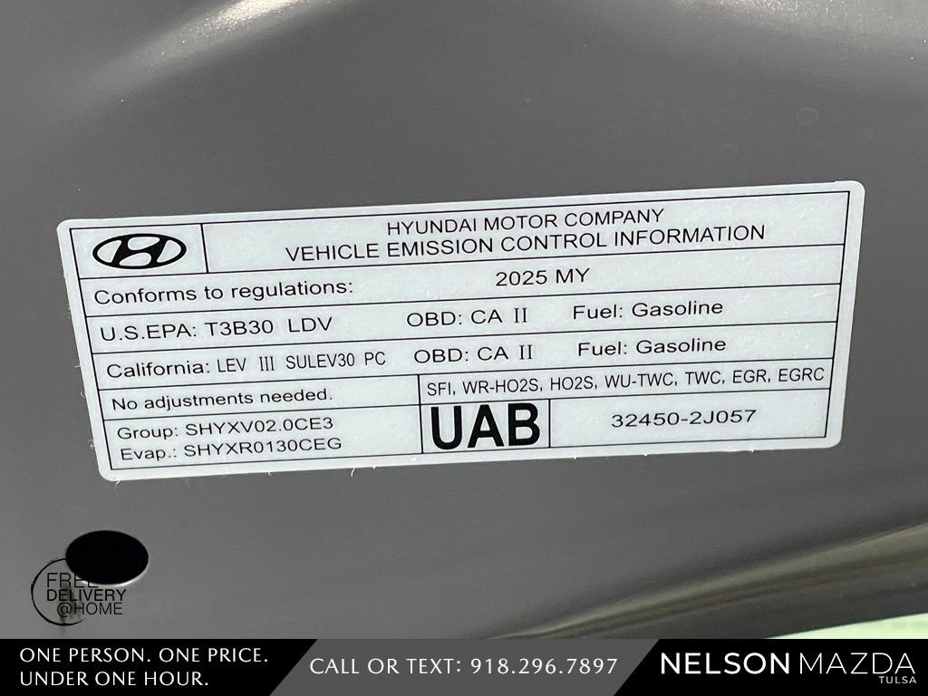 Used 2025 Hyundai Elantra Sport FWD image 43