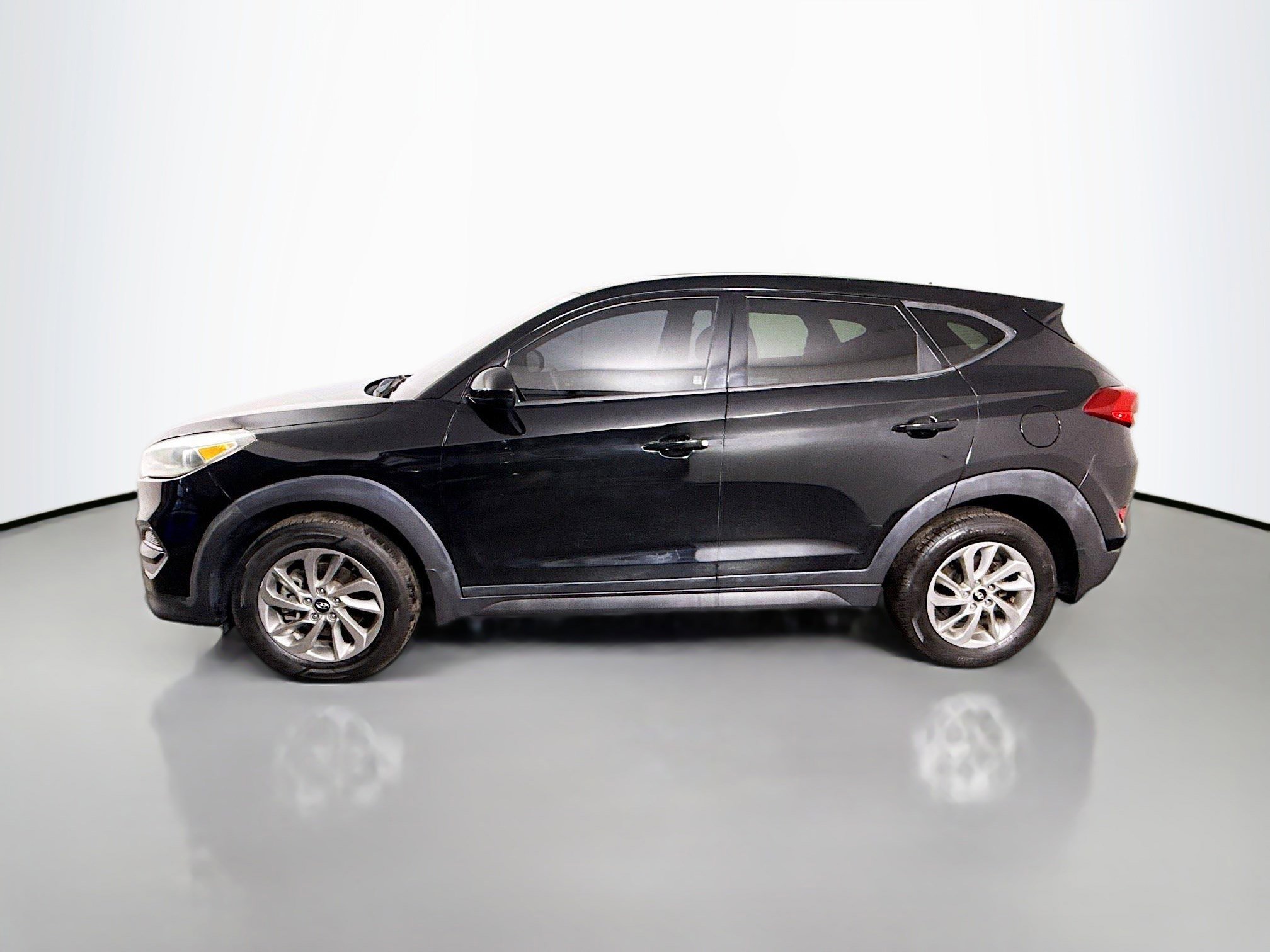 Used 2017 Hyundai Tucson SE image 6