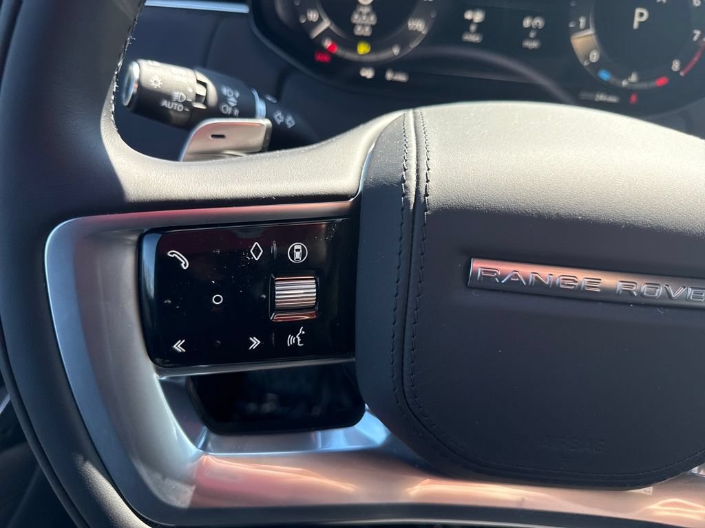 New 2026 Land Rover Range Rover Long Wheelbase SE AWD/4WD image 20