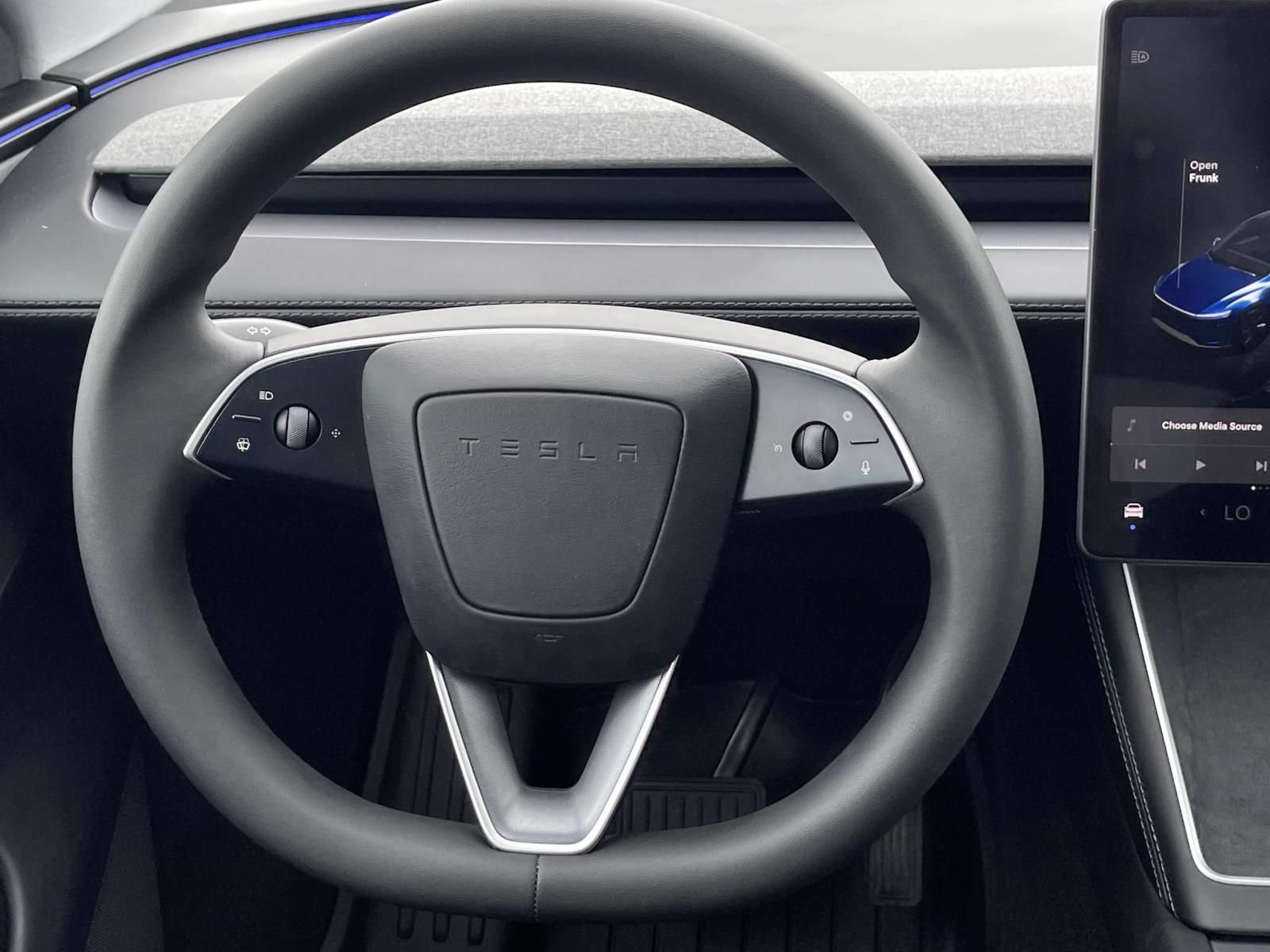 Used 2026 Tesla Model Y 2WD image 7