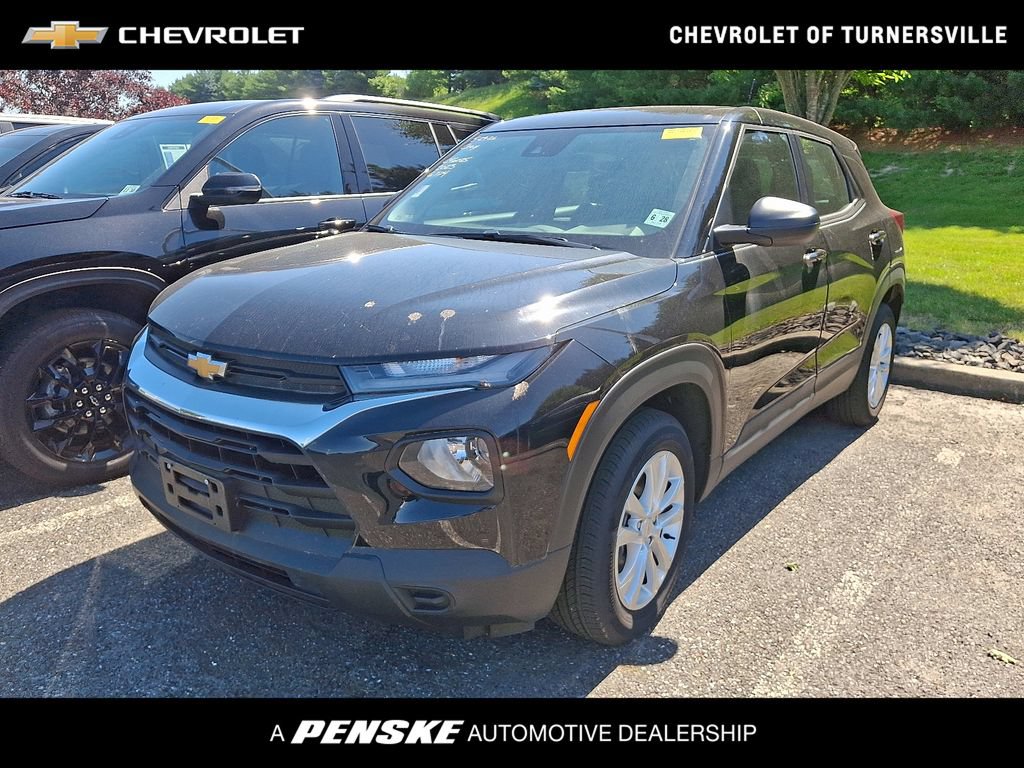 Used 2023 Chevrolet TrailBlazer LS AWD/4WD image 1