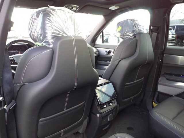 New 2026 Cadillac Vistiq Luxury image 14