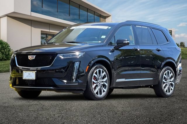 Certified 2025 Cadillac XT6 Sport w/ Platinum Package AWD/4WD image 8