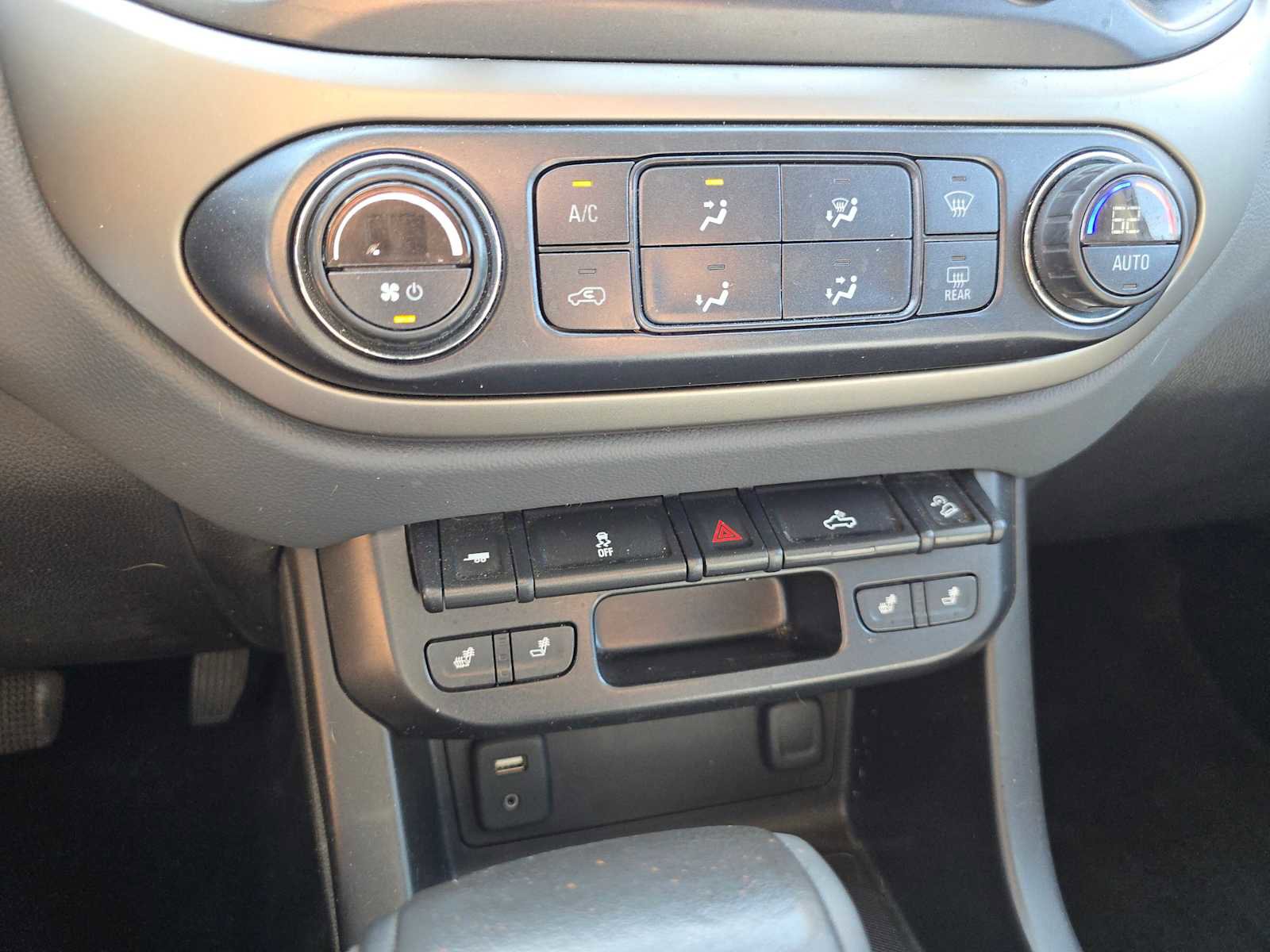Used 2016 Chevrolet Colorado Z71 RWD image 29