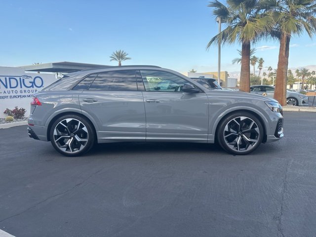 Used 2024 Audi RS Q8 w/ Black Optic Package image 4
