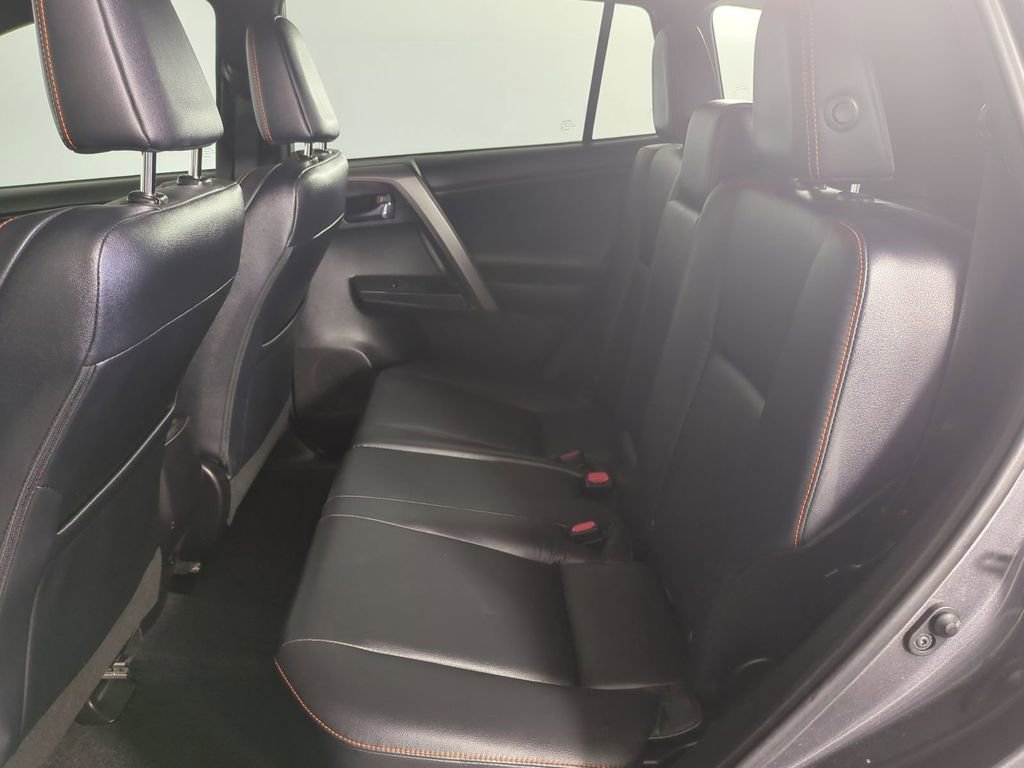 Used 2016 Toyota RAV4 SE FWD image 16