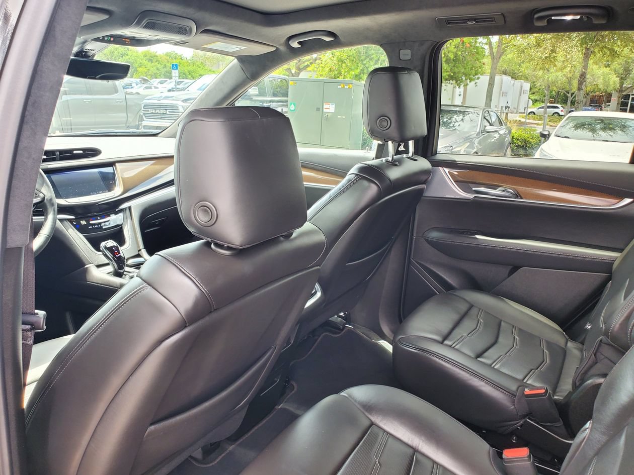 Used 2025 Cadillac XT6 Sport w/ Platinum Package AWD/4WD image 10