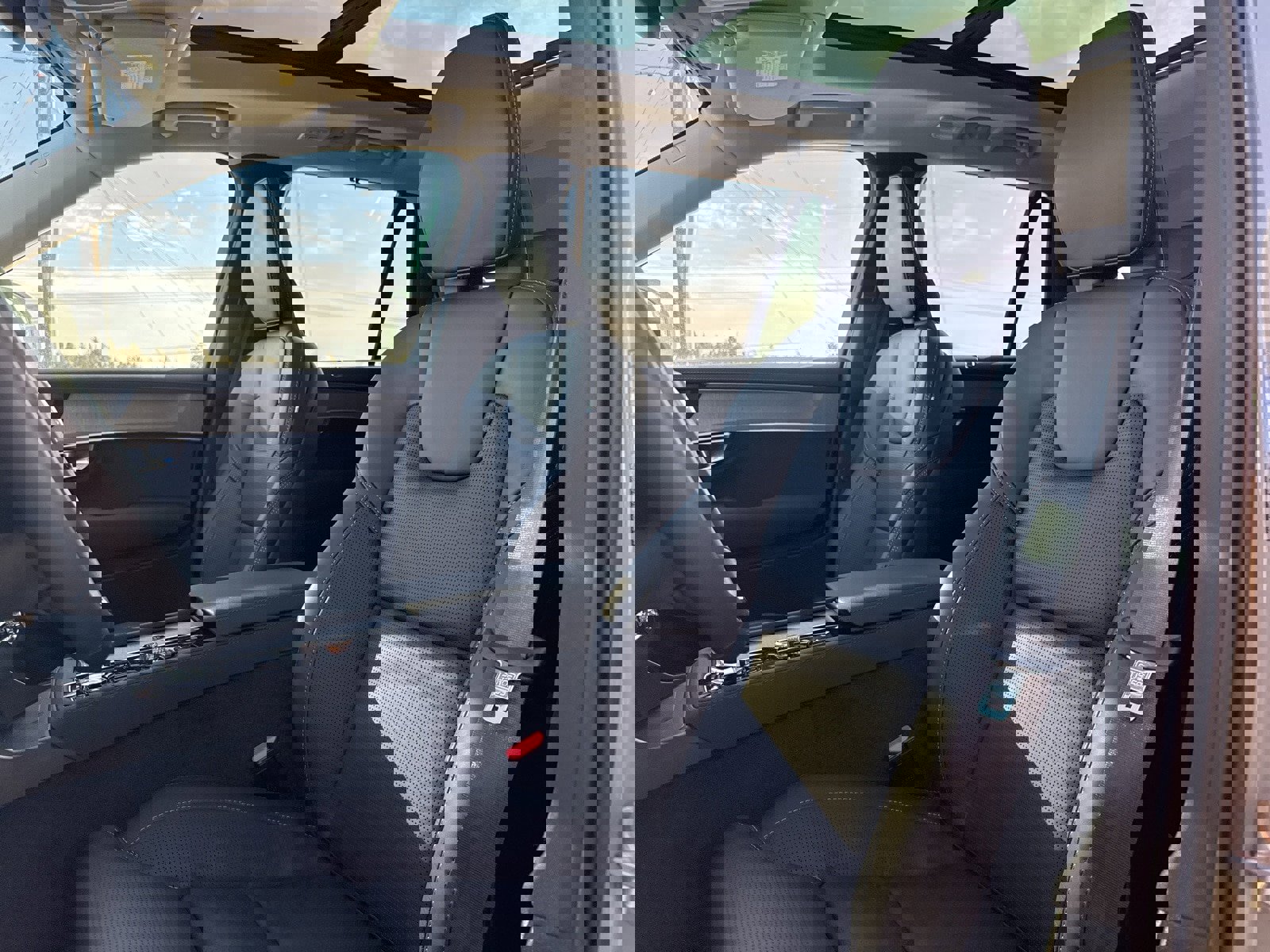 New 2026 Volvo XC90 B6 Ultra image 9