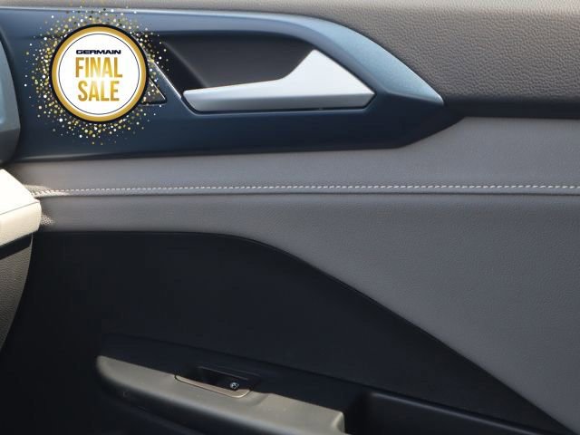 New 2024 Volkswagen Taos SE image 20