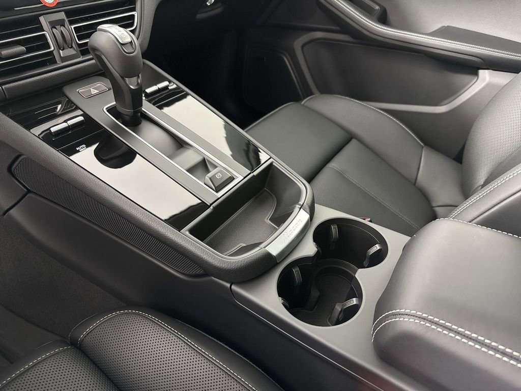 New 2026 Porsche Macan S AWD/4WD image 32