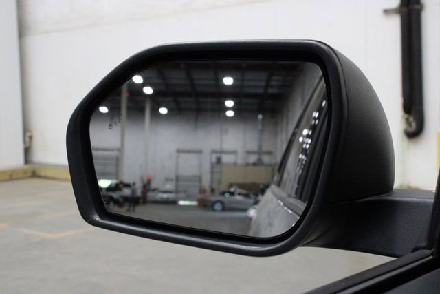 Used 2022 Ford Explorer XLT image 37