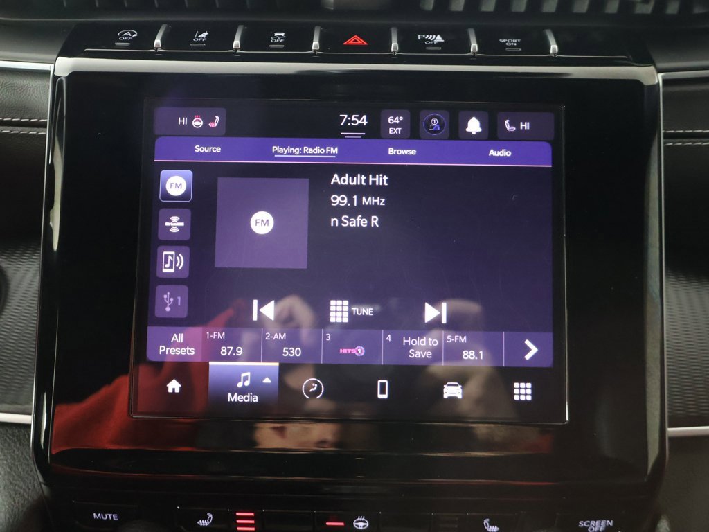 Used 2024 Jeep Grand Cherokee L Altitude image 48