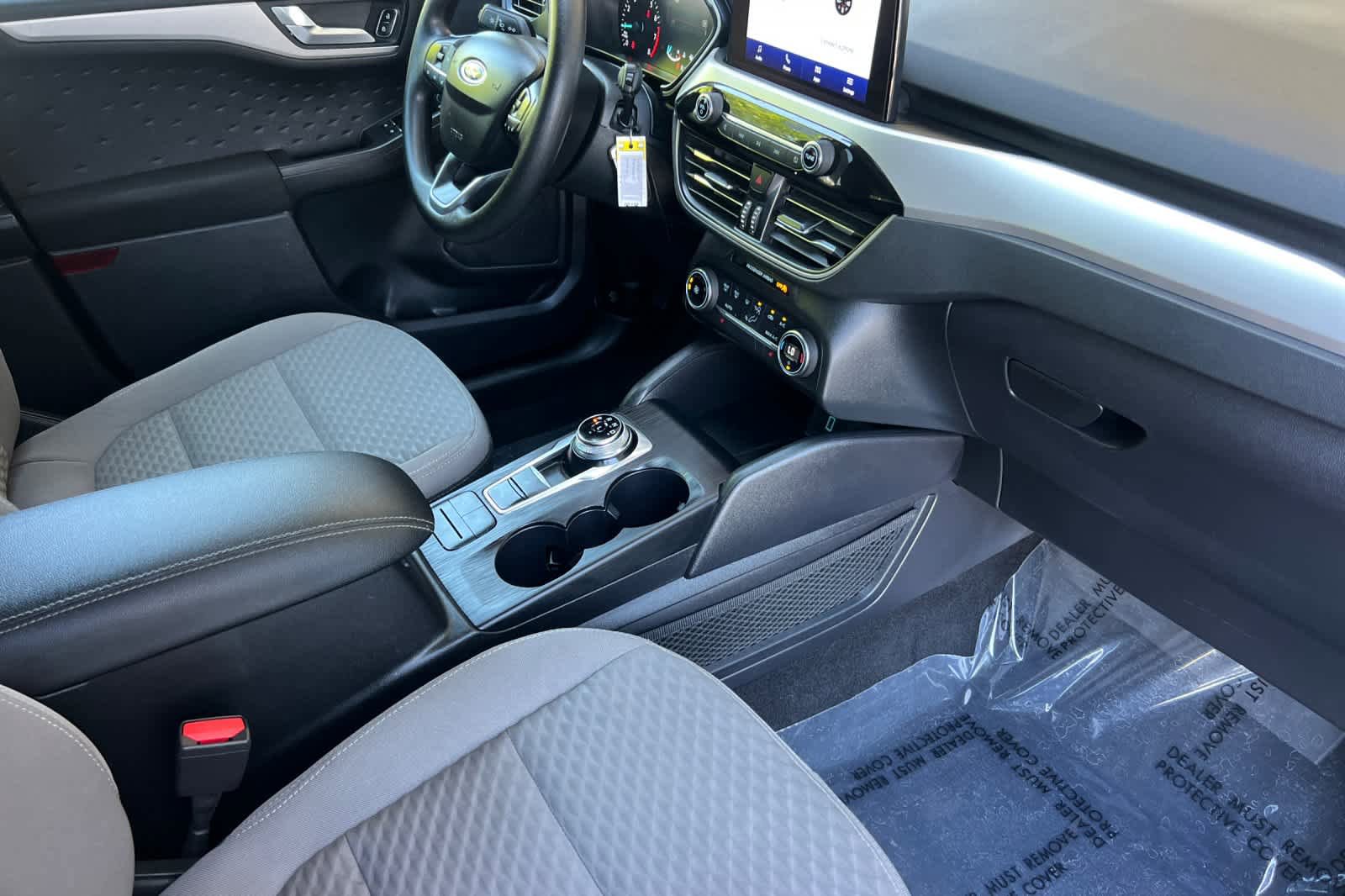 Used 2020 Ford Escape SE FWD image 17