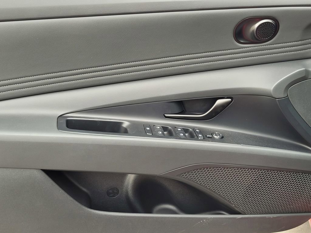 New 2026 Hyundai Elantra SEL Sport image 13