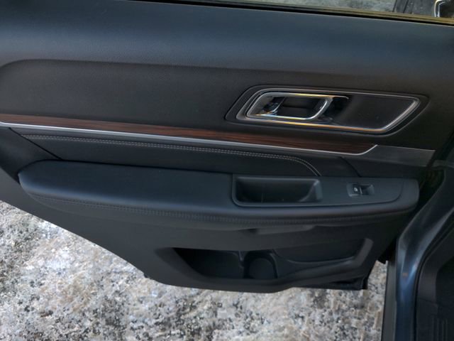 Certified 2019 Ford Explorer Limited AWD/4WD image 11