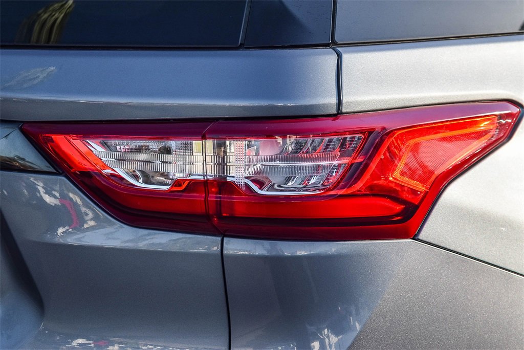 Used 2020 Chevrolet Traverse LT image 7